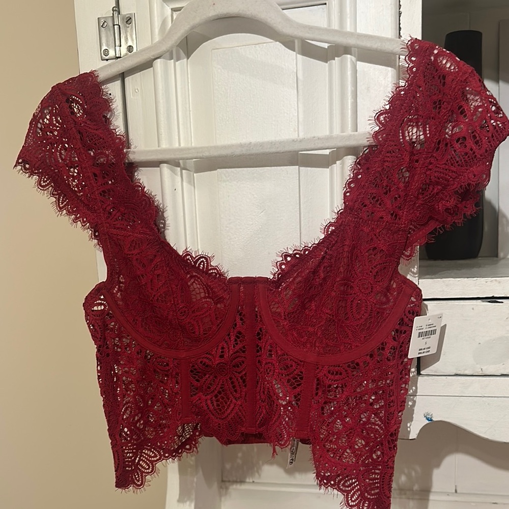 Elegant Red Lace Crop Top